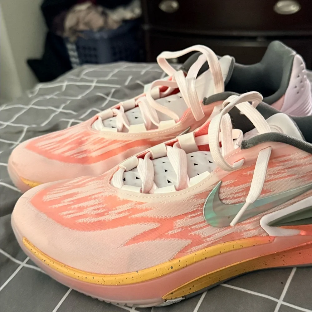 Nike men’s pearl pink & multicolor air zoom GT cut - Picture 2 of 7